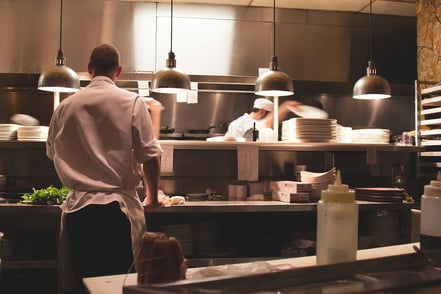 Lanzamiento Point: Punto de venta con sistema de pantalla para cocina